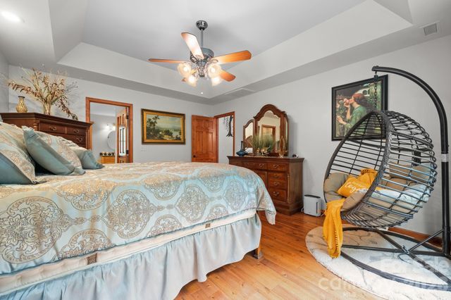 2956 Indian Grave Road, Lenoir, NC 28645