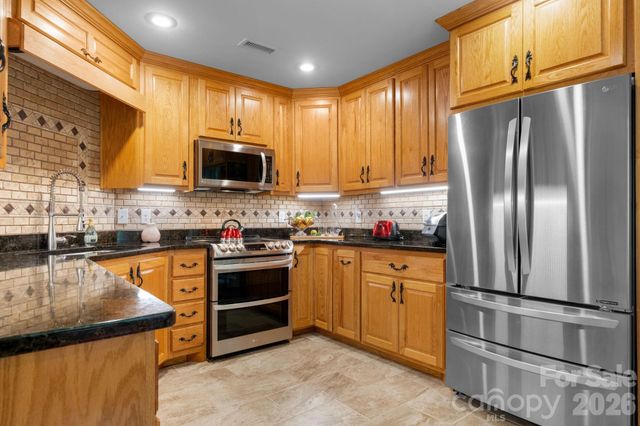 2956 Indian Grave Road, Lenoir, NC 28645