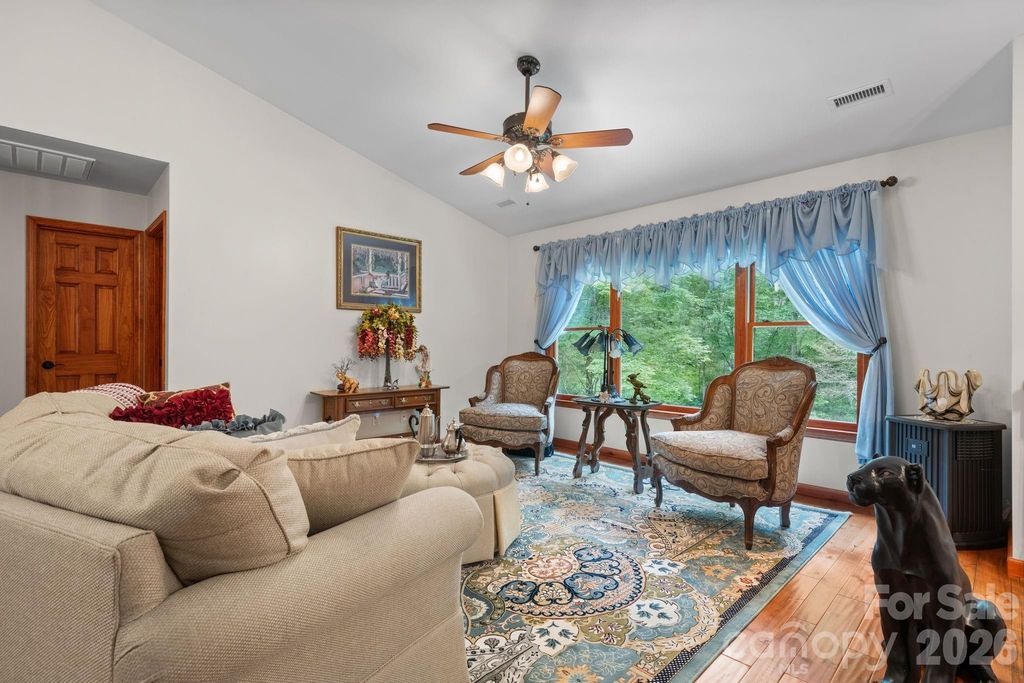 2956 Indian Grave Road, Lenoir, NC 28645