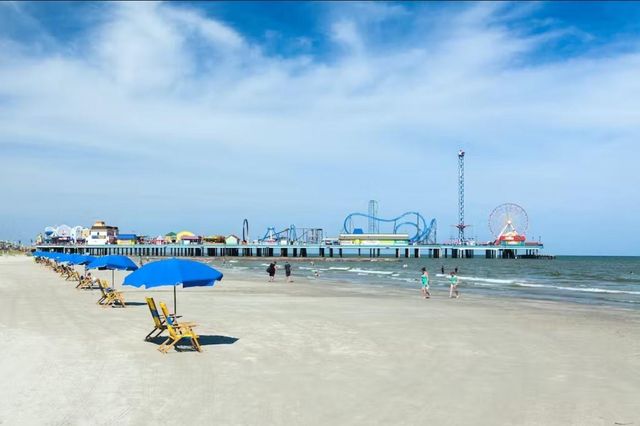 2428 Bernardo De Galvez Avenue D, Galveston, TX 77550