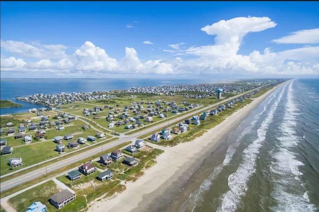 2428 Bernardo De Galvez Avenue D, Galveston, TX 77550