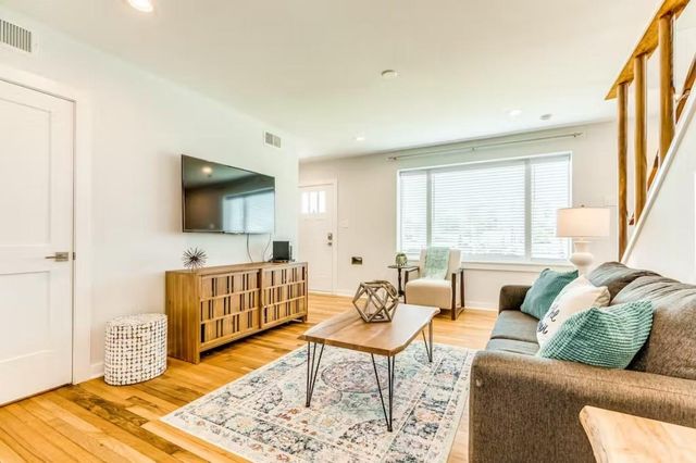 2428 Bernardo De Galvez Avenue D, Galveston, TX 77550
