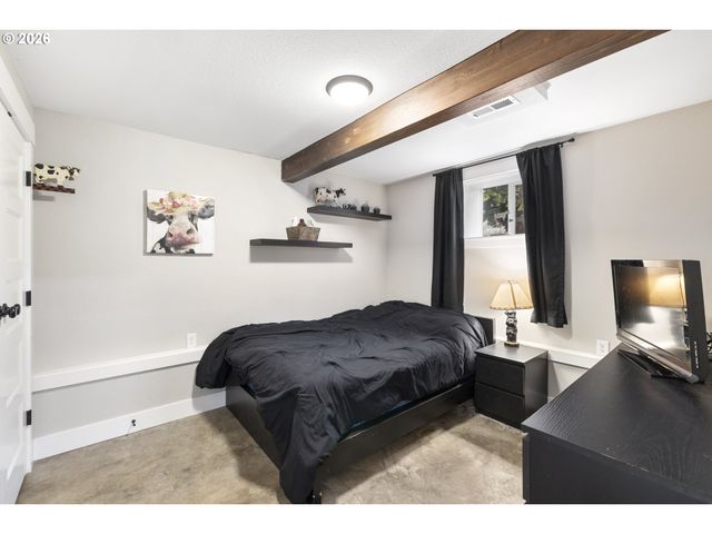 16453 S FORSYTHE Rd, Oregon City, OR 97045