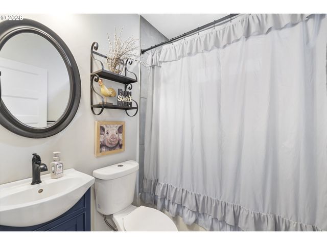 16453 S FORSYTHE Rd, Oregon City, OR 97045