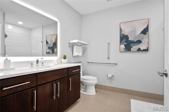4909 Laclede Avenue 801, St Louis, MO 63108