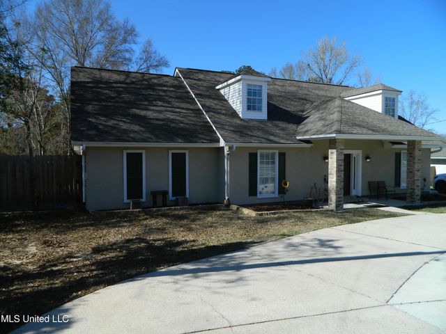 87129 Golf Club Drive, Diamondhead, MS 39525