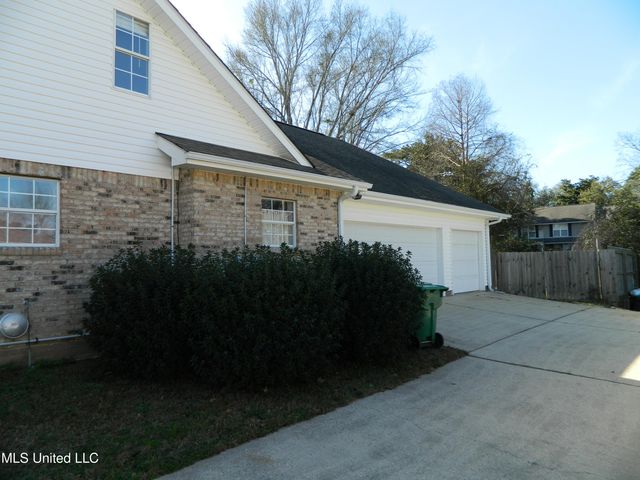 87129 Golf Club Drive, Diamondhead, MS 39525