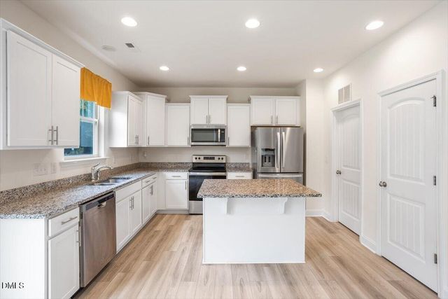 504 Yulee Drive, Zebulon, NC 27597