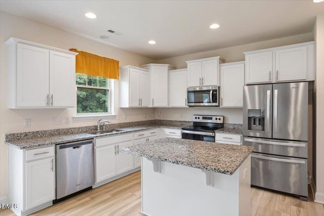 504 Yulee Drive, Zebulon, NC 27597