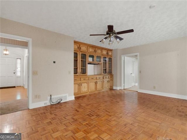 291 E Memorial Drive, Dallas, GA 30132