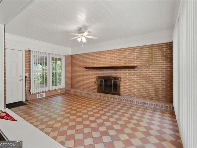 291 E Memorial Drive, Dallas, GA 30132