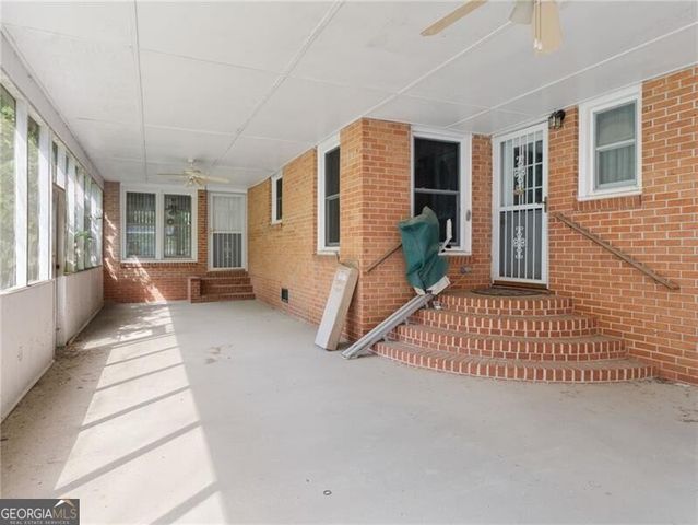291 E Memorial Drive, Dallas, GA 30132