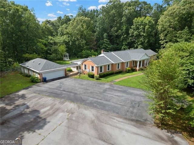 291 E Memorial Drive, Dallas, GA 30132