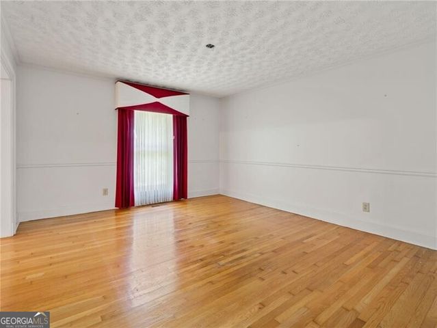 291 E Memorial Drive, Dallas, GA 30132