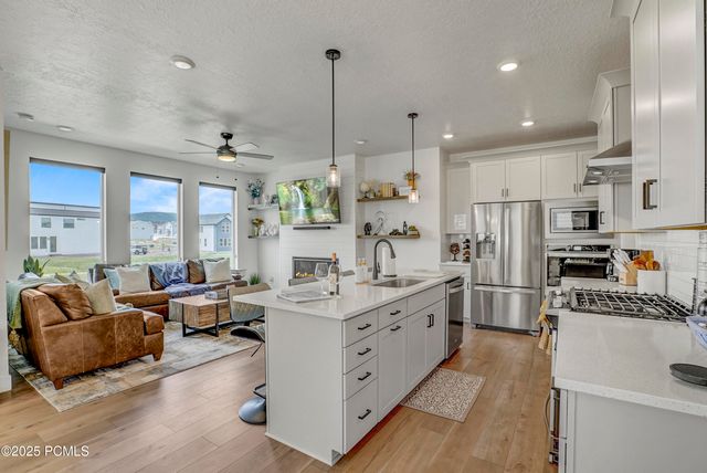 6858 Mountain Maple Drive, Park City, UT 84098