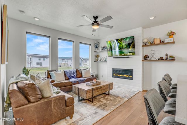 6858 Mountain Maple Drive, Park City, UT 84098