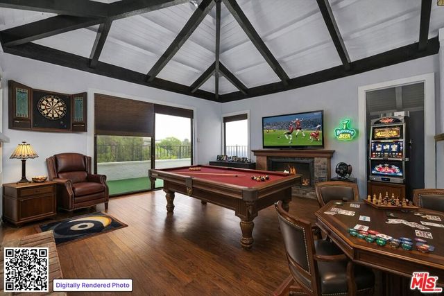 1713 Queens Court, Los Angeles, CA 90069