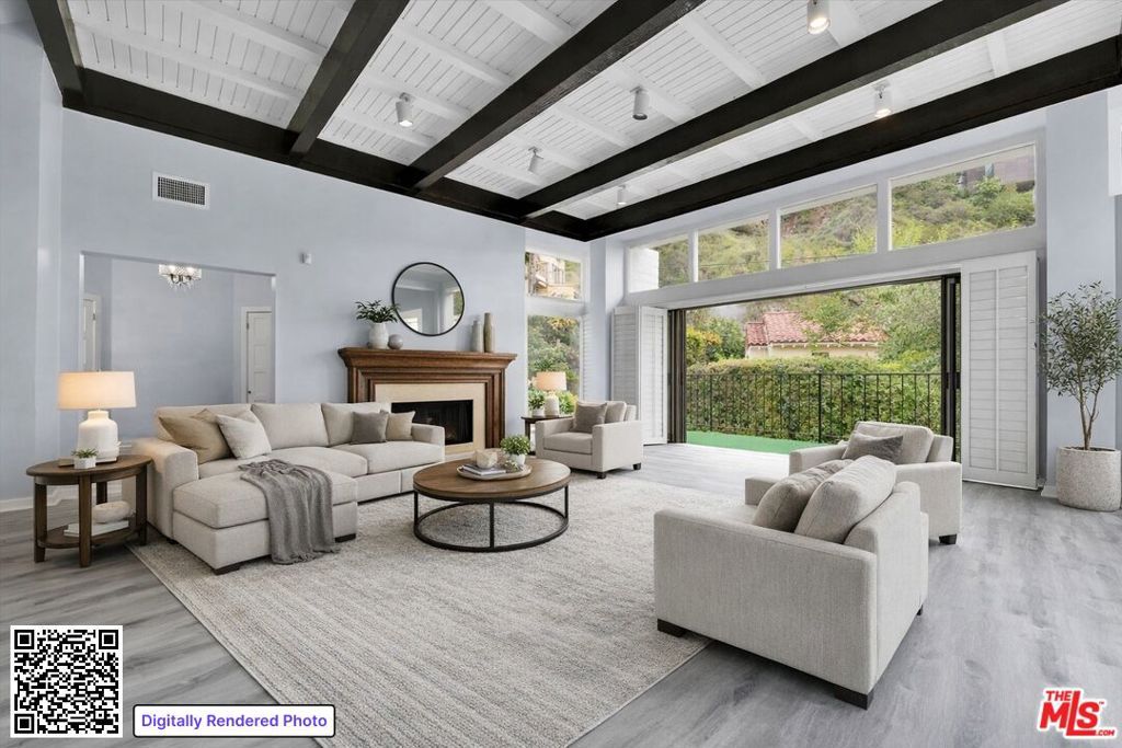 1713 Queens Court, Los Angeles, CA 90069