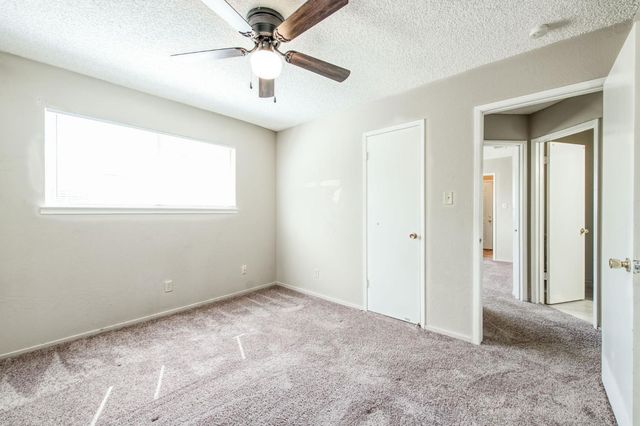 5904 E Pontiac Way, Fresno, CA 93727