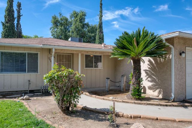 5904 E Pontiac Way, Fresno, CA 93727