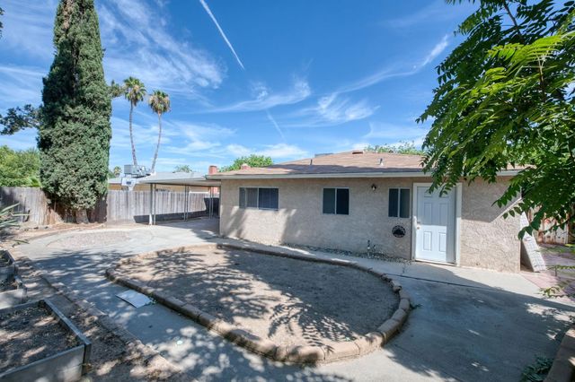 5904 E Pontiac Way, Fresno, CA 93727