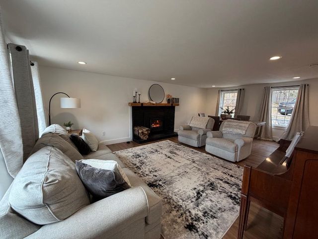62 Temple Road, New Ipswich, NH 03071