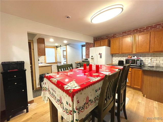 295 Grove St, Tonawanda, NY 14150