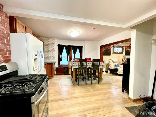 295 Grove St, Tonawanda, NY 14150