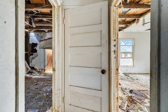 1930 Sandy Way, Corpus Christi, TX 78418