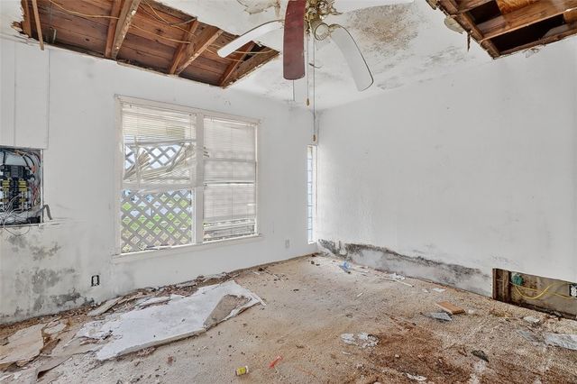 1930 Sandy Way, Corpus Christi, TX 78418