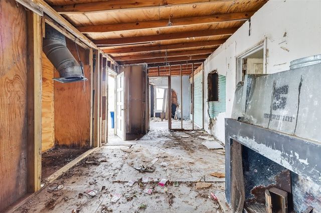 1930 Sandy Way, Corpus Christi, TX 78418