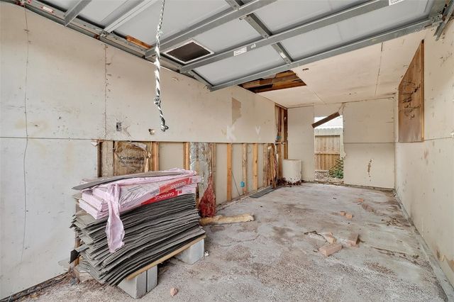 1930 Sandy Way, Corpus Christi, TX 78418