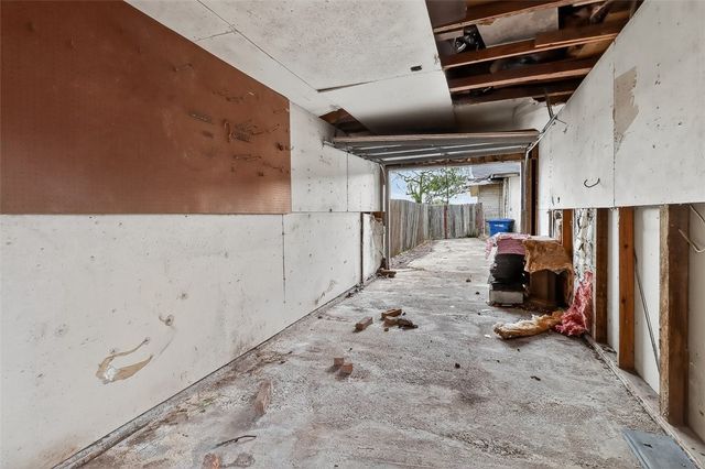 1930 Sandy Way, Corpus Christi, TX 78418