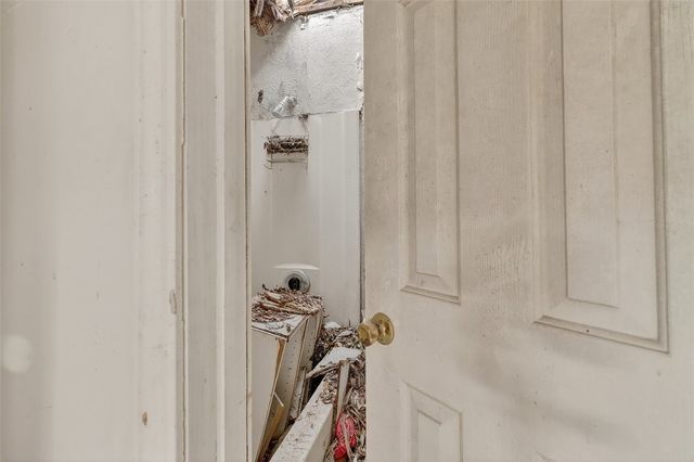 1930 Sandy Way, Corpus Christi, TX 78418