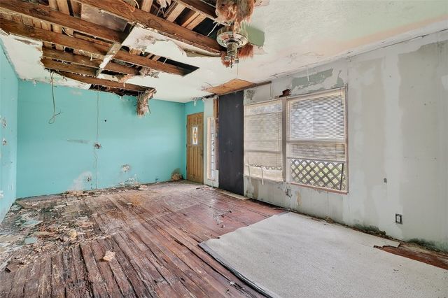 1930 Sandy Way, Corpus Christi, TX 78418