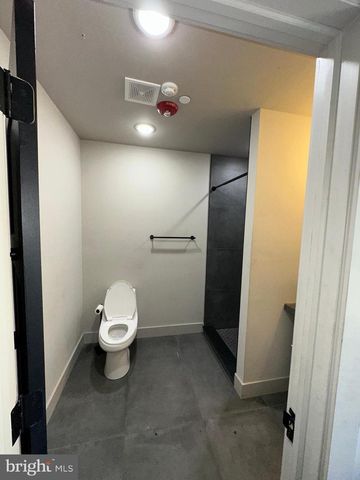 3948 LANCASTER AVE, Philadelphia, PA 19104