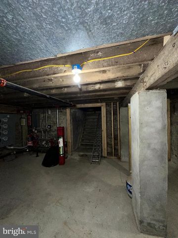 3948 LANCASTER AVE, Philadelphia, PA 19104