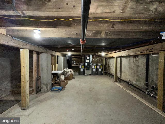 3948 LANCASTER AVE, Philadelphia, PA 19104