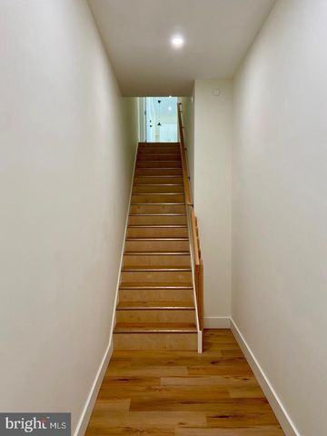 3948 LANCASTER AVE, Philadelphia, PA 19104