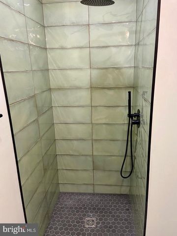 3948 LANCASTER AVE, Philadelphia, PA 19104