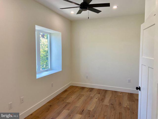 3948 LANCASTER AVE, Philadelphia, PA 19104