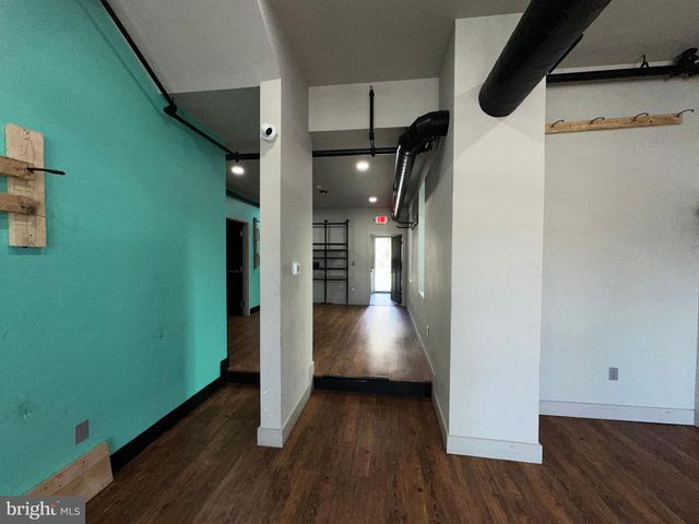 3948 LANCASTER AVE, Philadelphia, PA 19104