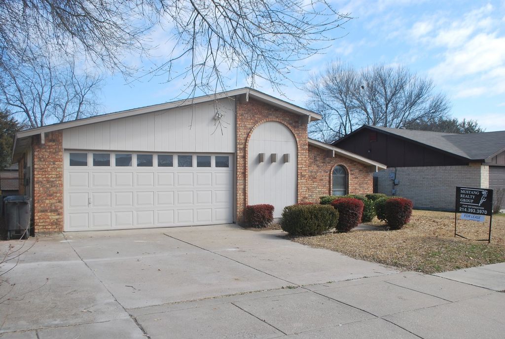 4205 Buckeye Street, Fort Worth, TX 76137