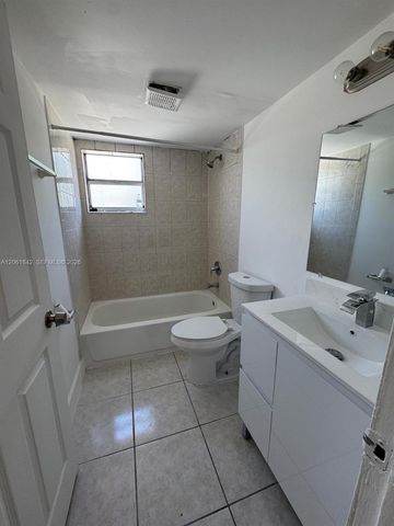 5441 W 24th Ave 36, Hialeah, FL 33016