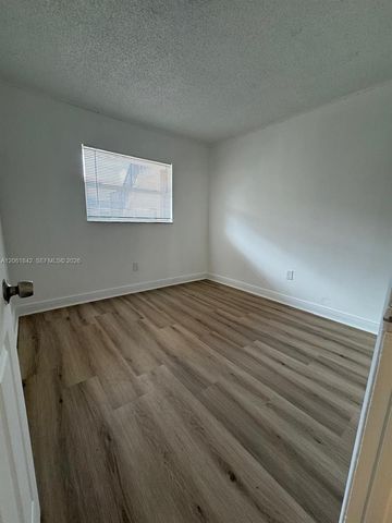 5441 W 24th Ave 36, Hialeah, FL 33016