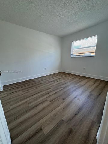 5441 W 24th Ave 36, Hialeah, FL 33016