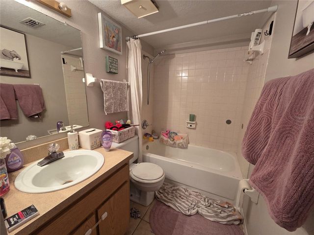 4823 W MCELROY AVENUE D211, Tampa, FL 33611