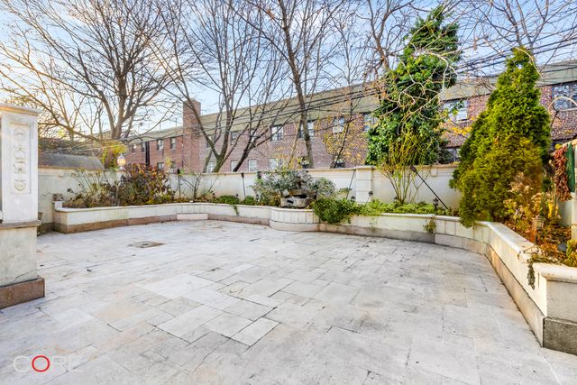 20-44 26th Street, New York City, NY 11105