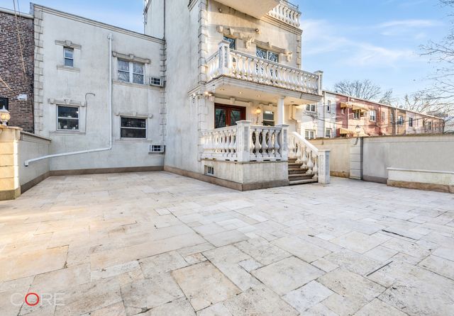 20-44 26th Street, New York City, NY 11105