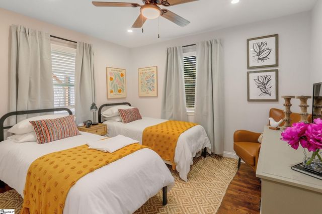 33 Essex Court, Greenville, SC 29609